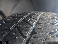 Engine: 8 Cylinder Engine 5.3L/325CI L/100Km City: 15.3 L/100Km Hwy: 11.0 Safety Equipment Airbags,... (image 6)