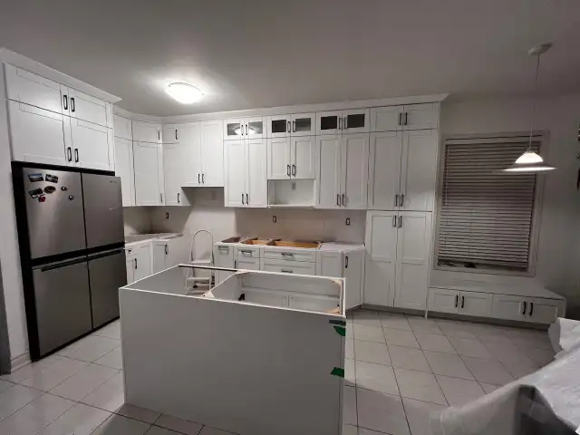 Solid wood RTA cabinets on promotion in Cabinets & Countertops in Markham / York Region - Image 3
