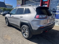 HERE IS A NICE CLEAN ACCIDENT FREE WELL MAINTAINED AWD SUV FOR YOU THIS SUV LOOKS AND DRIVES GREAT A... (image 7)