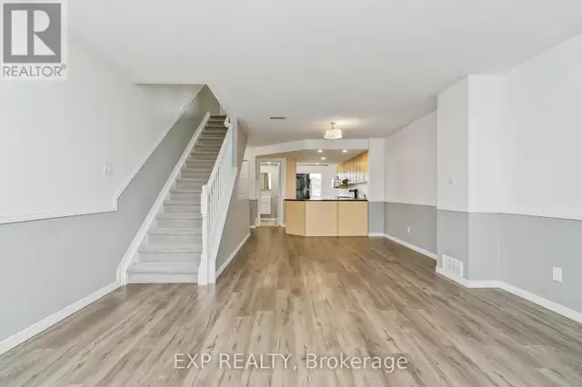 552 LAKERIDGE DRIVE Ottawa, Ontario62864376329858121