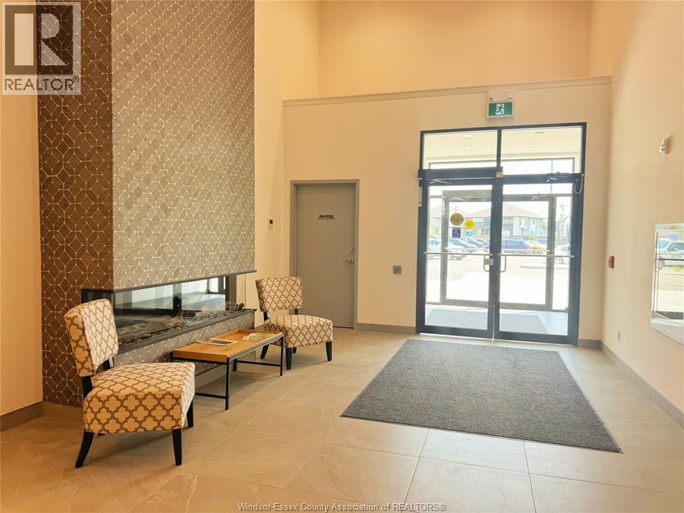 7337 MEO BOULEVARD Unit# 521 LaSalle, Ontario 4