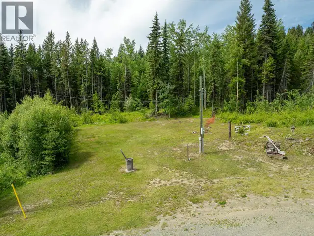 7384 JOHNSTONE ROAD Bridge Lake, British Columbia in Houses for Sale in 100 Mile House - Image 11