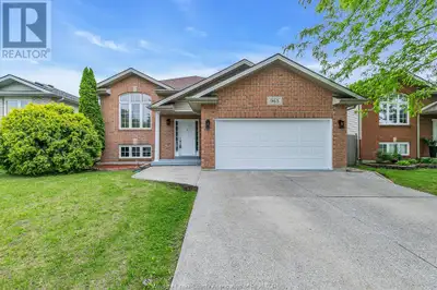 965 BANWELL Windsor, Ontario
