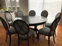 Salle à dîner - Table et chaises -Fait au Québec -Excellent état