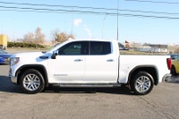 ACCIDENT FREE DONT PAY EXTRA FOR SAFETY Drive in style with this fully-loaded 2021 GMC Sierra 1500 S... (image 3)