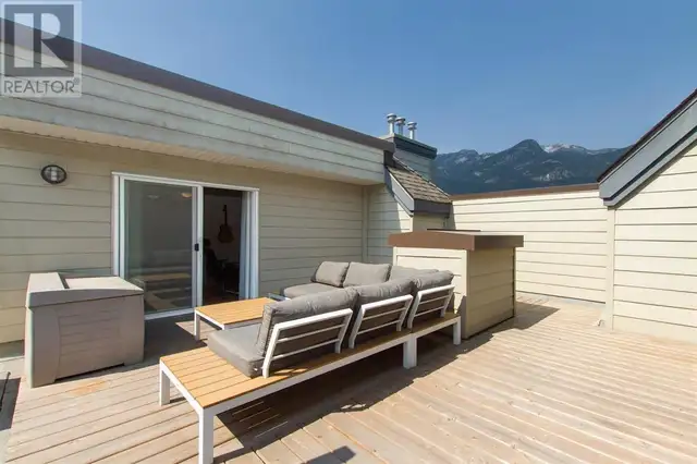 304 1466 PEMBERTON AVENUE Squamish, British Columbia in Condos for Sale in Sunshine Coast - Image 23
