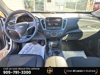 No accident Ontario vehicle with Lot of Options! Call (905) 791-3300 - Grey interior, - Cruise Contr... (image 9)