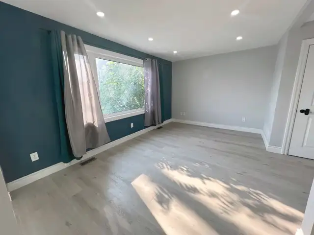 2 Bed, 1 Bath, with Backyard and Storage in Long Term Rentals in Oshawa / Durham Region - Image 2