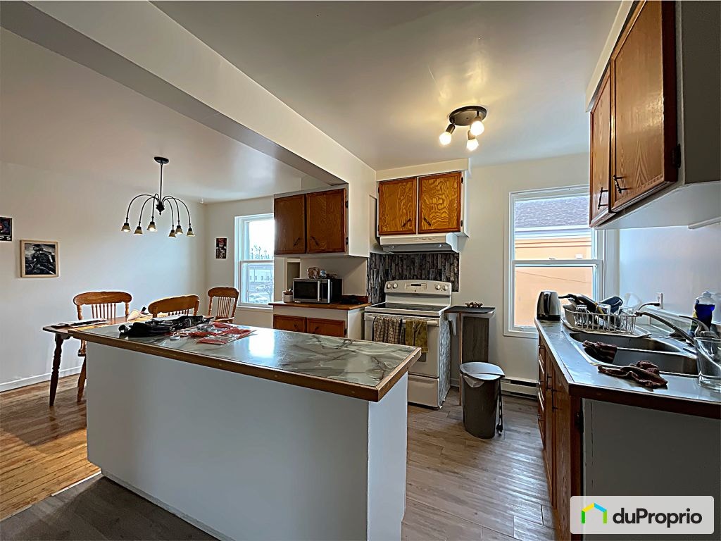 $330,500 - Quadruplex for sale in Louiseville — photo 3