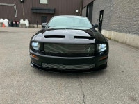 Mustang GT en condition impeccable, 86 000 km, intérieur en cuir rouge, transmission manuelle 5 vite... (image 2)