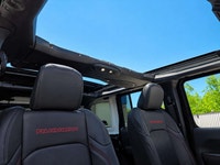 COME SEE WHY ''NOBODY BEATS A DEAL FROM PEEL!'' Your Source for ALL make and models used cars and tr... (image 5)
