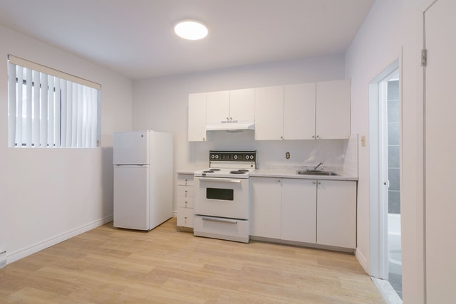 539 Prince-Arthur west — photo 2