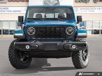 This Jeep Gladiator boasts a Regular Unleaded V-6 3.6 L/220 engine powering this Automatic transmiss... (image 1)
