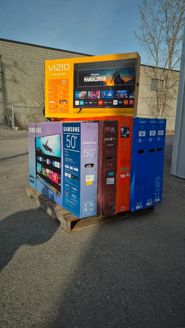 TV SMART 4K LED OLED QLED in TVs in Laval / North Shore - Image 2