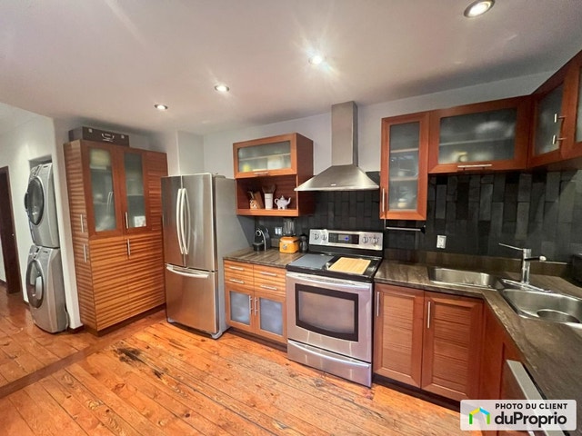 $558,000 - Condominium in Ville-Marie (downtown, old Mtl) — photo 1