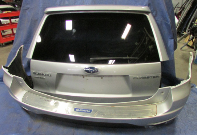 Subaru Forester Rear Bumper Tailgate Tail light Fog 2009-2013 in Auto Body Parts in Mississauga / Peel Region