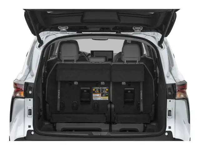 2026 Toyota Sienna XLE 8-Passenger in Cars & Trucks in Markham / York Region - Image 9
