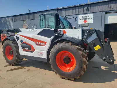 2024 Bobcat® Telehandlers TL923 The Bobcat® TL923 telehandler reaches far and lifts high, making thi...