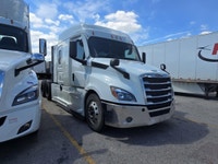 Ryder Stock ID: 254896 Transmission Type/Speed: AUTO 12 Engine: DIESEL DD15AT'17 475/1650 Horse Powe... (image 4)