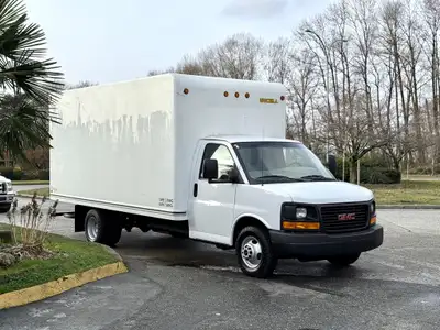 Abenante Motor Group (SK) 2015 GMC Savana 3500 Cube Van Manual Door Locks / Rolling Windows / Mirror...