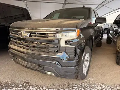 This Chevrolet Silverado 1500 delivers a Gas V8 5.3L/325 engine powering this Automatic transmission...