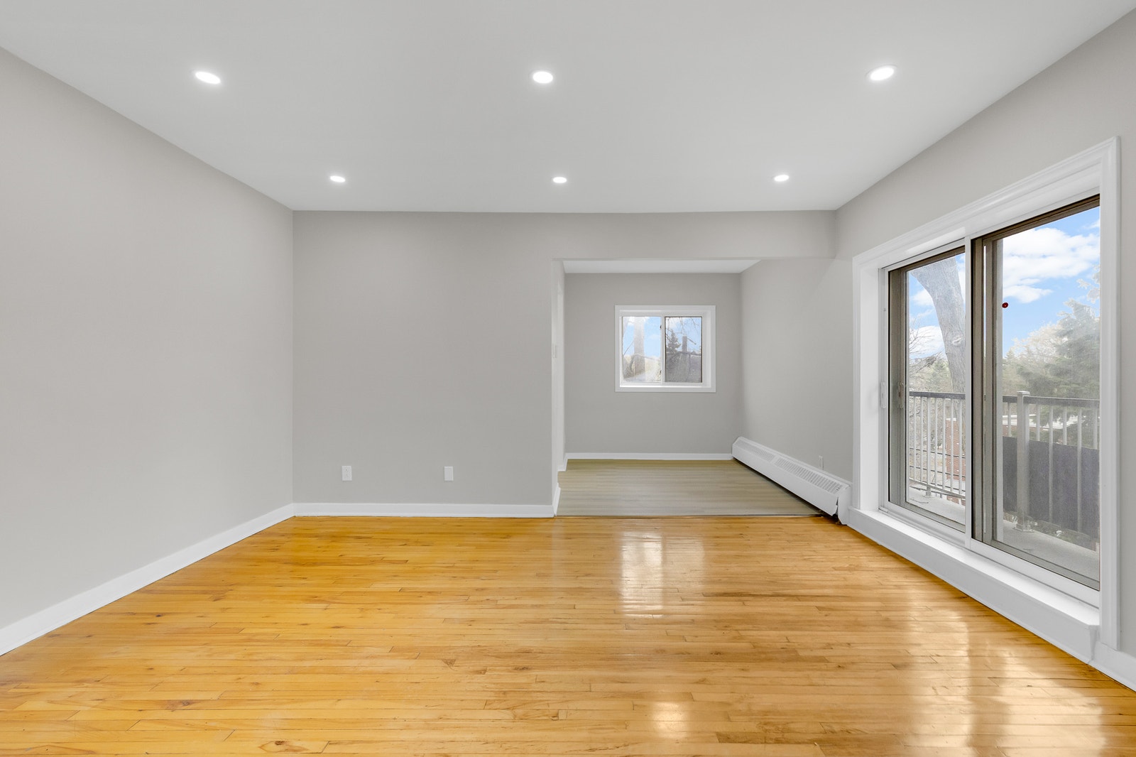 11055 Ave. Touchette — photo 3