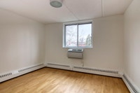 Akelius two bedroom apartment for rent. Located near Maisonneuve in the Westmount neighborhood, Mont... (image 7)