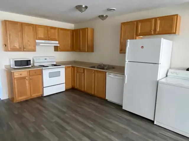 Four Bedroom Apartments in Long Term Rentals in Fredericton - Image 7