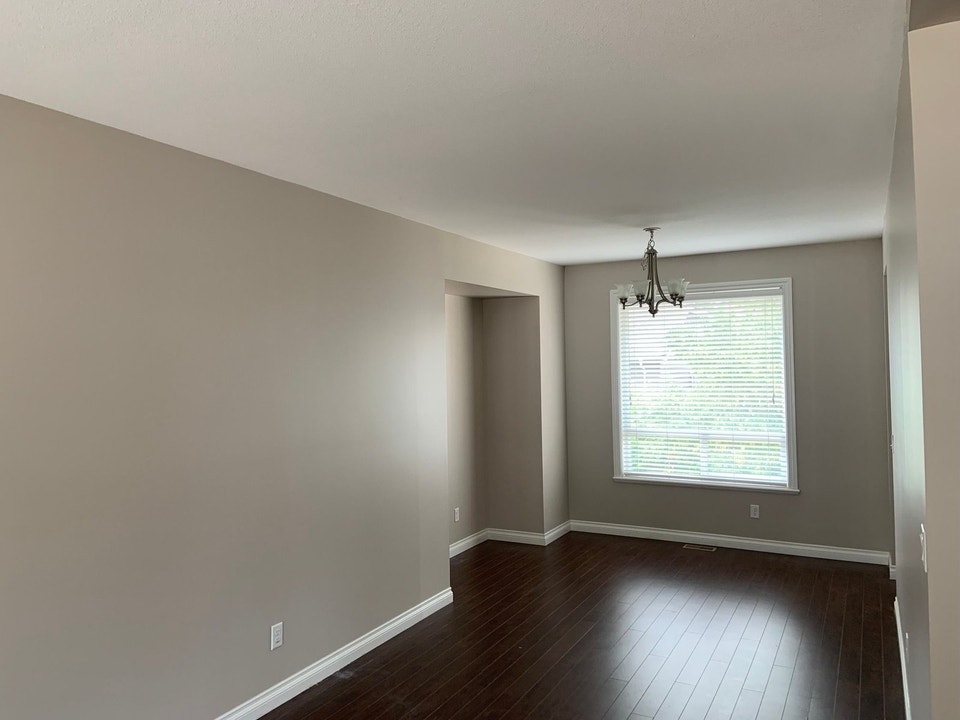 Spacious Family Upper Home 4