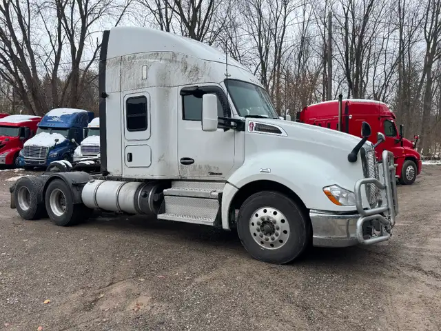 2020 Kenworth T680 Heavy Spec in Heavy Trucks in Hamilton - Image 3