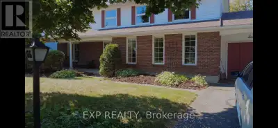 New roof in 2022 Flooring: Hardwood, main floor and 2nd floor. This home is located in beautiful sur...