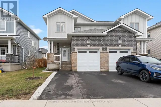120 HAZLETT STREET Loyalist (Amherstview), Ontario in Houses for Sale in Kingston - Image 2
