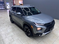 Experience the 2023 Chevrolet TrailBlazer LT in a stunning gray finish with the confidence of all-wh... (image 5)
