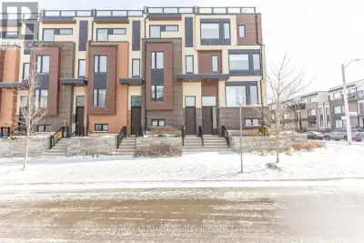 Modern design freehold townhome. Freshly painted kept like New built . Newly installed pot lights th...