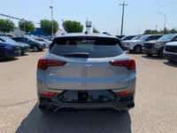 The Encore GX elevates weekend plans and celebrates your spontaneous impulses with its versatile cab... (image 5)