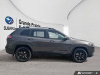 2021 Jeep Cherokee Altitude Vehicle Highlights Keyless Entry CarPlay Heated Seats Built for versatil... (image 6)