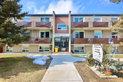 20 WINTER AVENUE, CAMBRIDGE 2 BEDROOM UNIT AVAILABLE FOR RENT - bright and clean UNIT - quiet neighb...