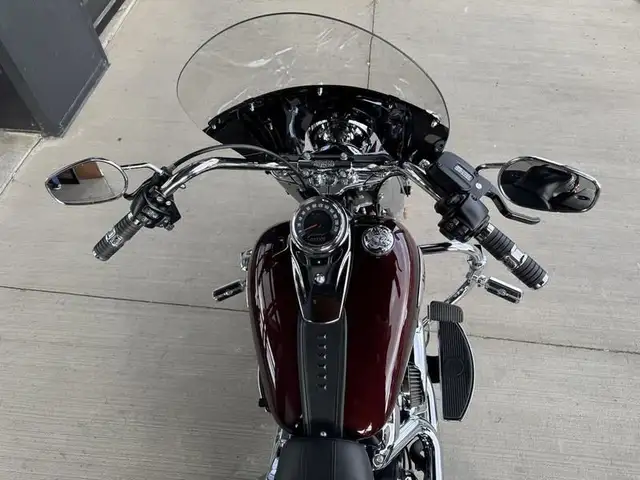 2022 Harley-Davidson FLHCS - Heritage Classic 114 in Street, Cruisers & Choppers in Saskatoon - Image 12