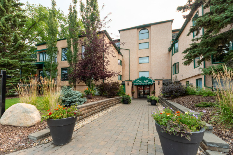 Spacious PENTHOUSE unit in Strathcona| Schmidt Realty Group in Condos for Sale in Edmonton