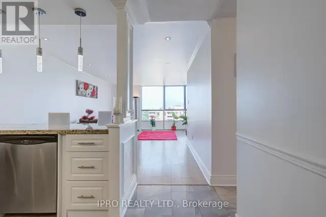 2412 - 10 MARTHA EATON WAY Toronto (Brookhaven-Amesbury), Ontari62866662462211122