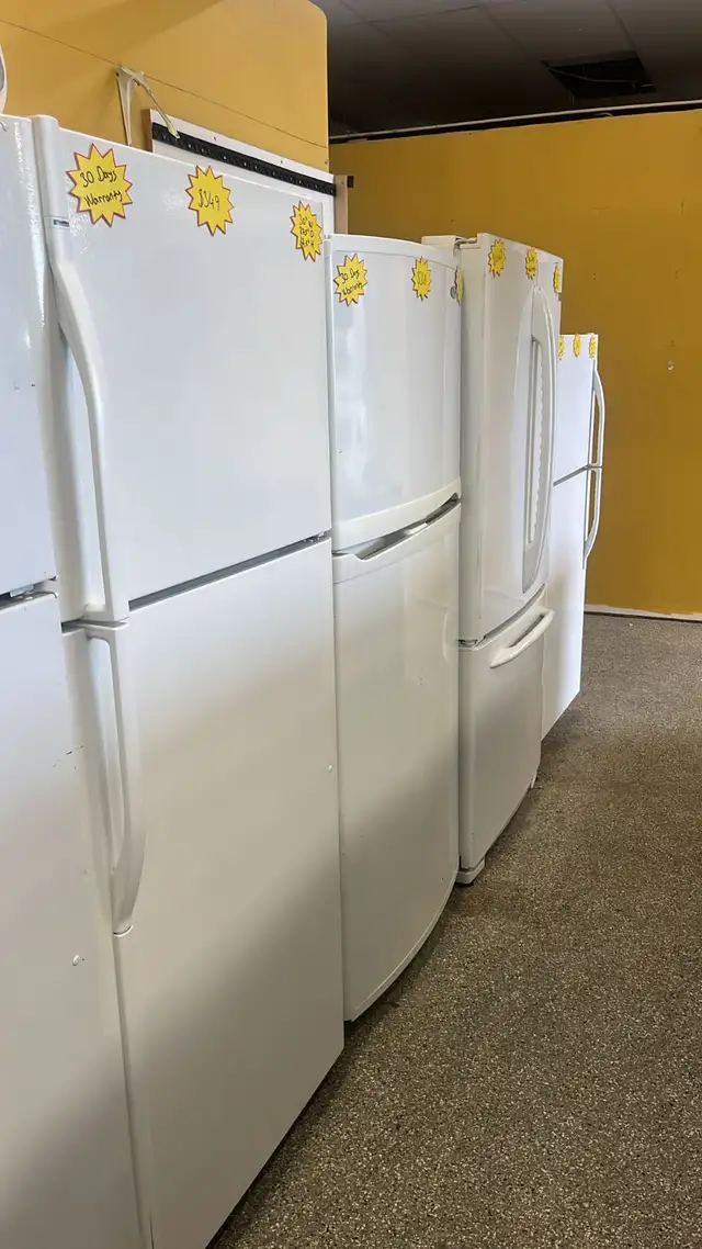 Refrigerators $200-$300 White Top Freezer Refrigerator in Refrigerators in Kitchener / Waterloo - Image 5