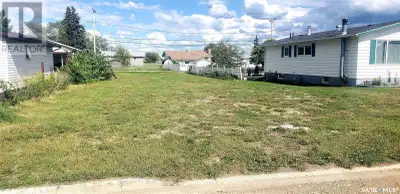 Looking for a new place to build? This 52 x 149 lot is located in a great location on the East side...