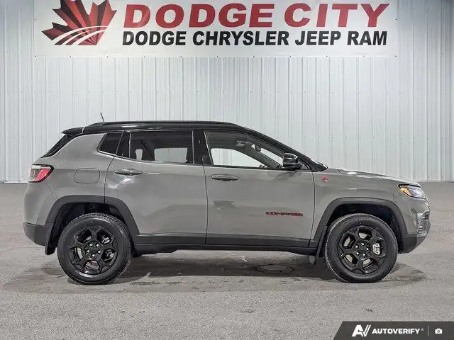 2023 Jeep Compass Trailhawk | Remote Start | Keyless Entry in Cars & Trucks in Saskatoon - Image 8