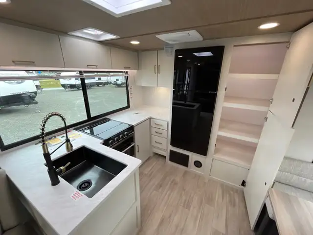 2026 Forest River VIBE in Travel Trailers & Campers in Terrace - Image 12