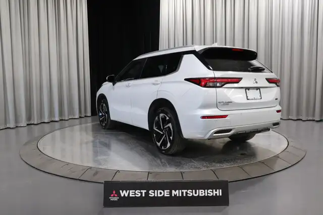 2023 Mitsubishi Outlander GT65723755055745123