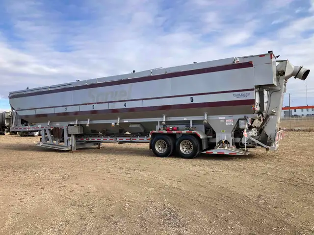 2012 APPCO 4,000 CUBIC FT SAND STORAGE PIG DRY BULK TANK TRAILER in Heavy Equipment in Laval / North Shore - Image 3