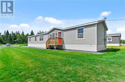 Your Dream Home Awaits! This newly built luxury mini home combines contemporary style with everyday...