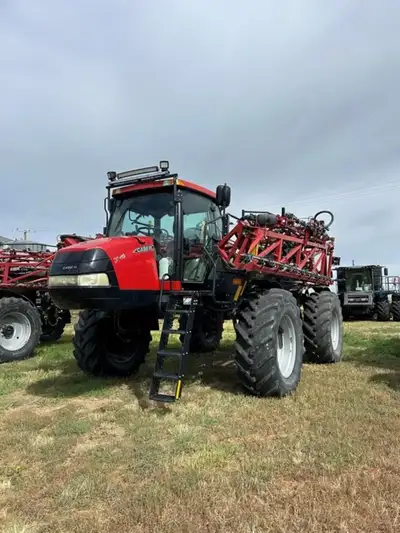 1000 Gallon, 120' Boom, Aim Command, 650 and 380 Tires 2014 Case 3340 .