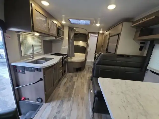 2024 Adventurer LP Class C Adventurer 24DS in RVs & Motorhomes in Kelowna - Image 16