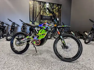 MUST BE SEEN IN PERSON!! Drop by or message us today! Photos do not do this bike justice! 79Bike Fal...